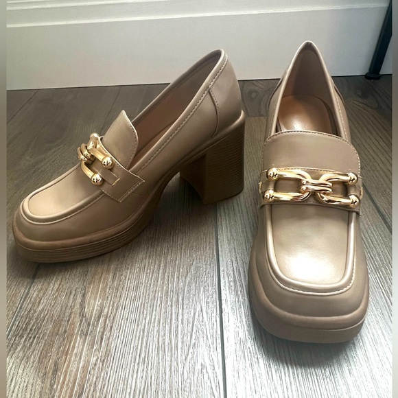 Block Heeled Loafer Pump - Picture 5 of 5